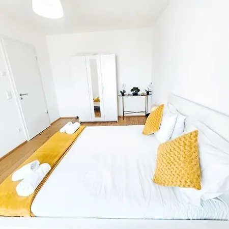 Private 1 Bedroom Haven With Terrace And Parking * Lussemburgo